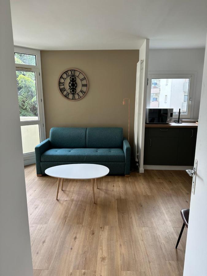 Bel Appartement A 25 Mn De Paris سارتروفيل المظهر الخارجي الصورة