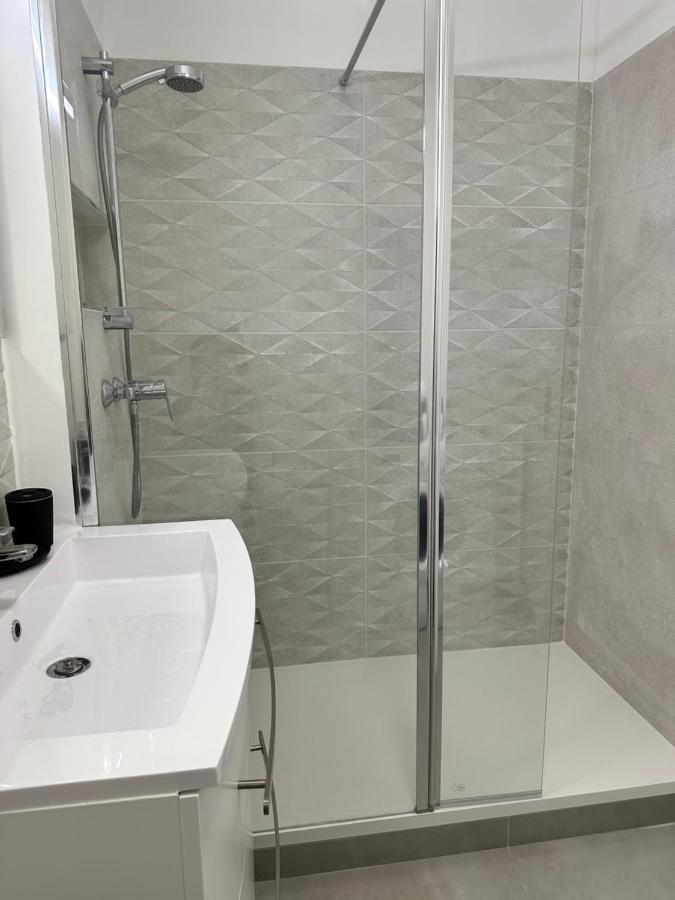 Bel Appartement A 25 Mn De Paris سارتروفيل المظهر الخارجي الصورة