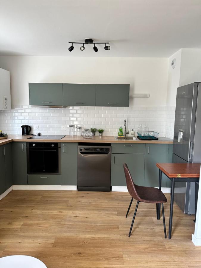 Bel Appartement A 25 Mn De Paris سارتروفيل المظهر الخارجي الصورة