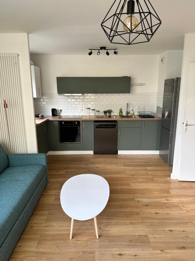Bel Appartement A 25 Mn De Paris سارتروفيل المظهر الخارجي الصورة